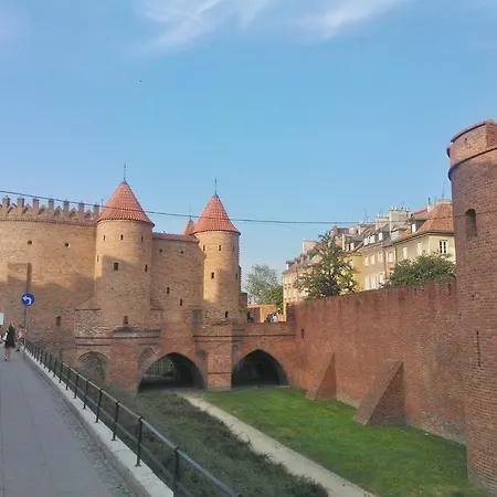 Nowiniarska Near The Old Town Warschau