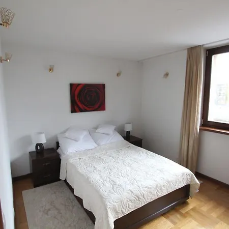 Nowiniarska Near The Old Town Warschau