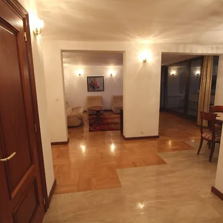 Appartement Nowiniarska Near The Old Town Varsovie