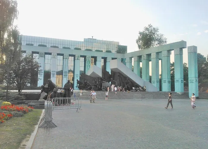 Nowiniarska Near The Old Town * 华沙