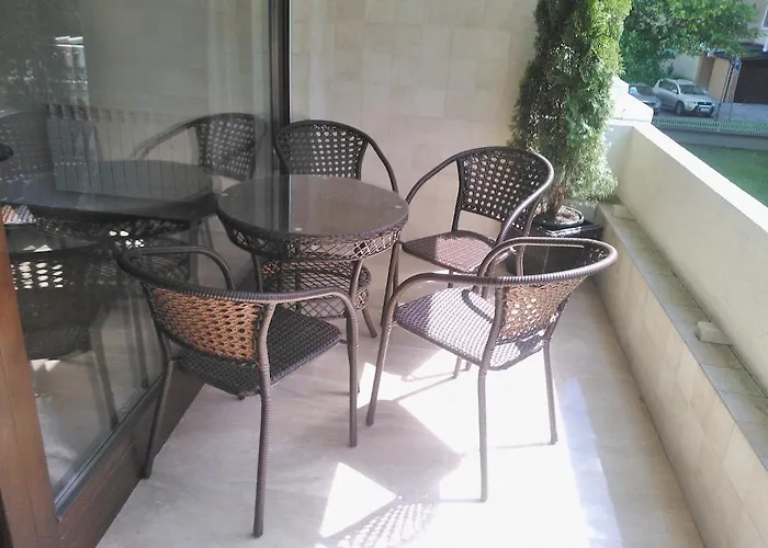 Nowiniarska Near The Old Town Warszawa