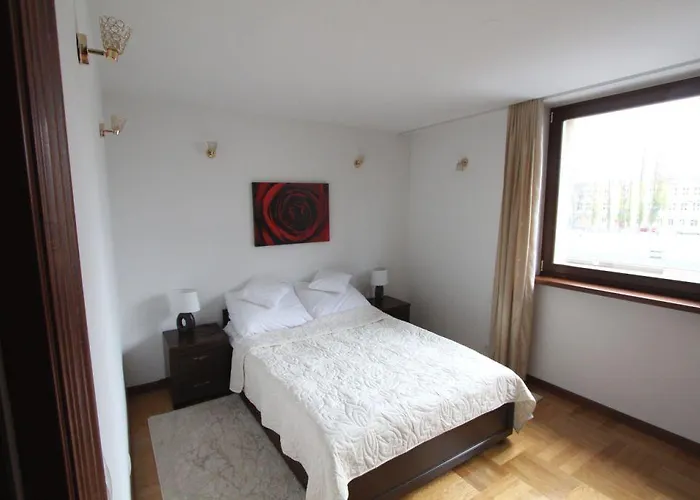 Nowiniarska Near The Old Town Warszawa