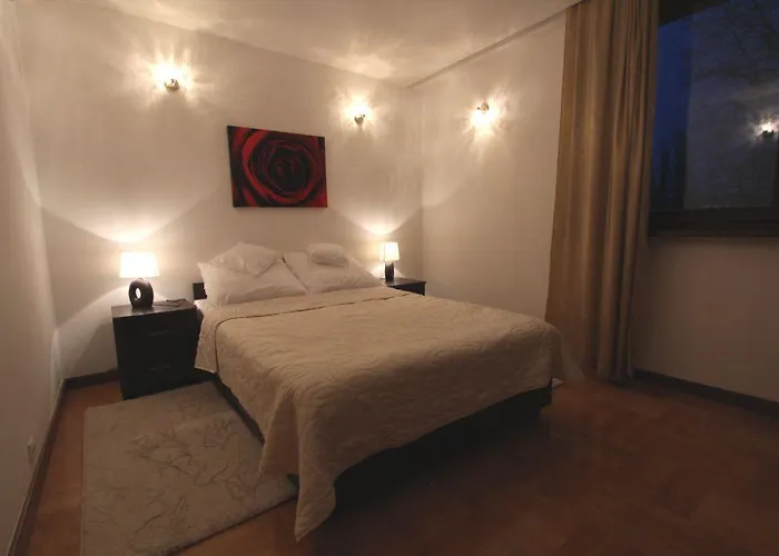 Apartament Nowiniarska Near The Old Town *