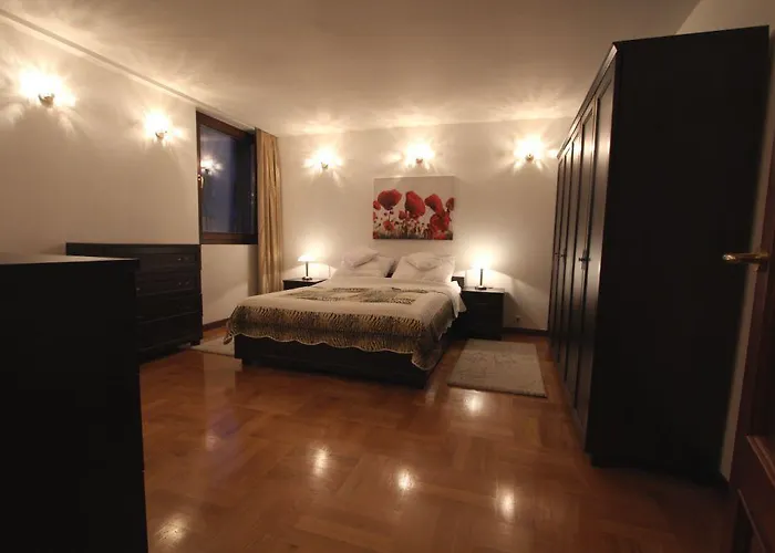 Apartament Nowiniarska Near The Old Town Warszawa