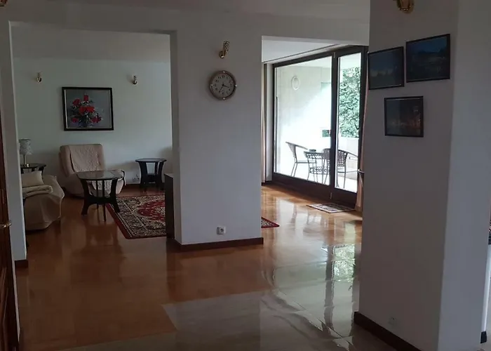 Apartament Nowiniarska Near The Old Town *